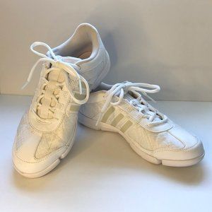 adidas Women's Triple Cheer Cross Trainer size 7.5